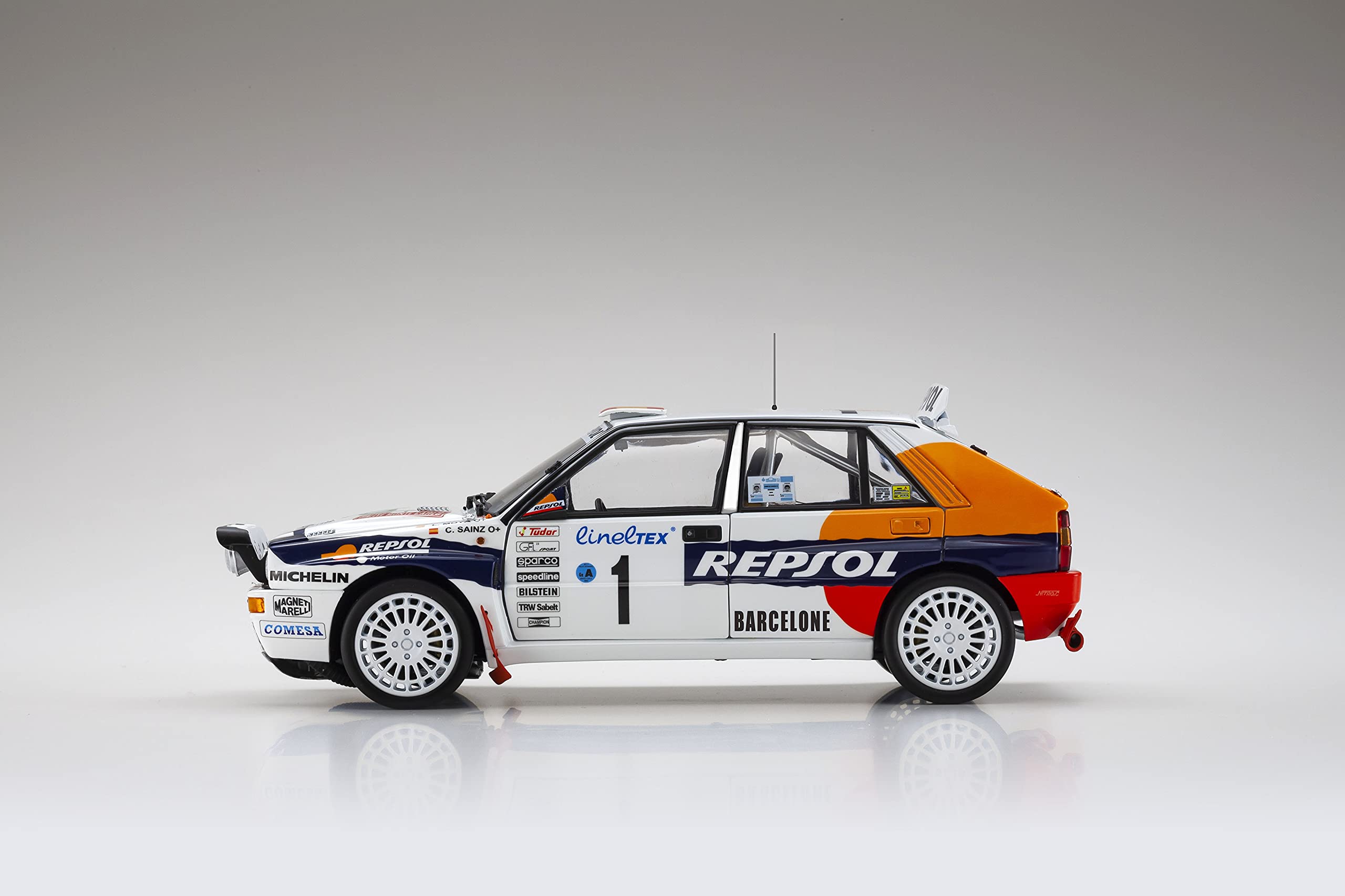 Amazon | 京商オリジナル 1/18 ランチア デルタ HF